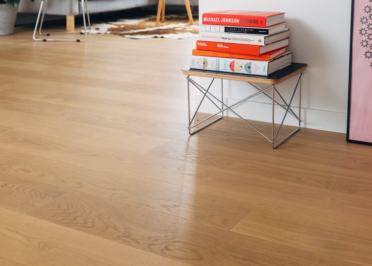 How to Clean Floors – Tips & Tricks